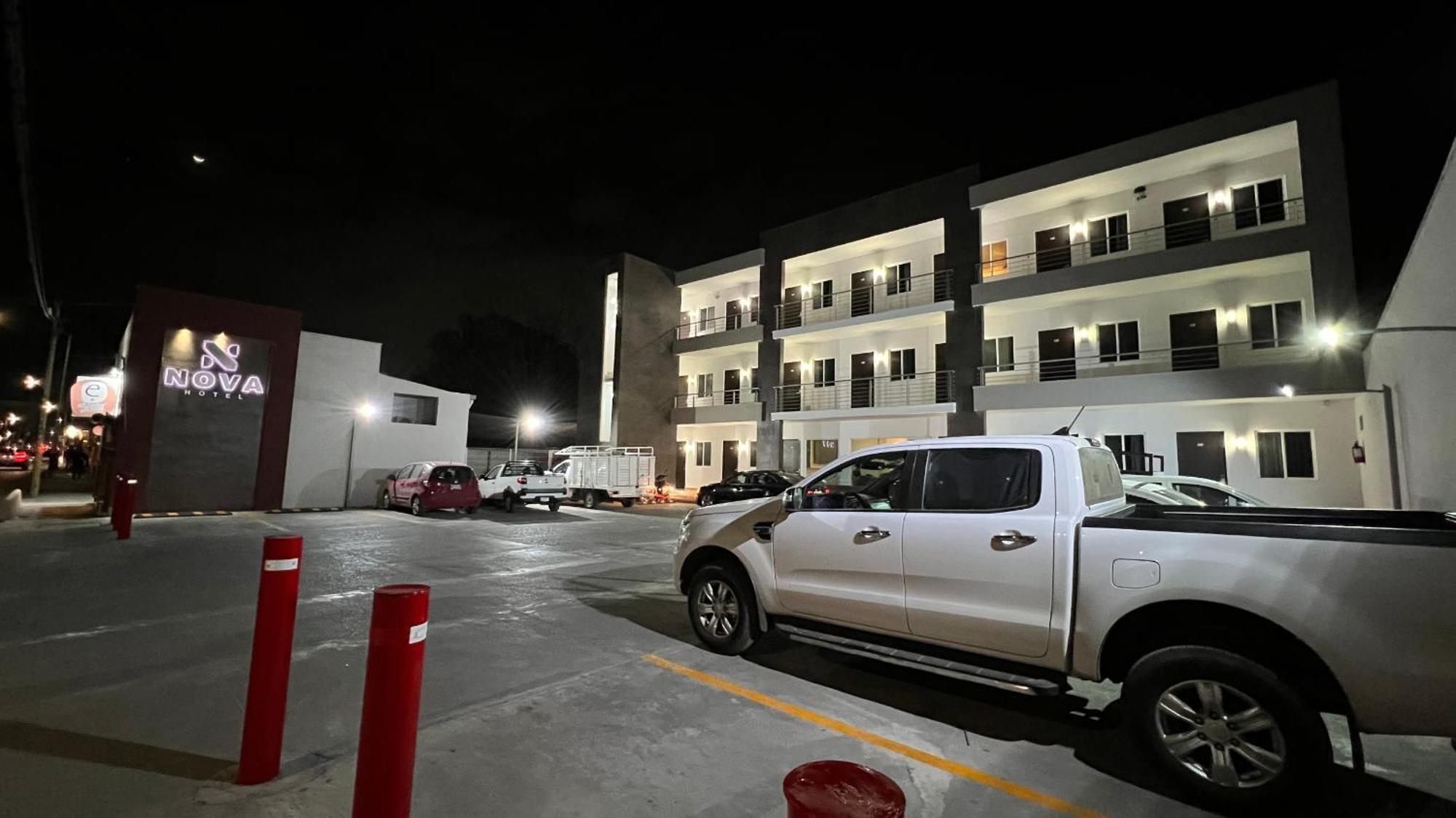 Nova Hotel Cadereyta Jiménez Exteriér fotografie